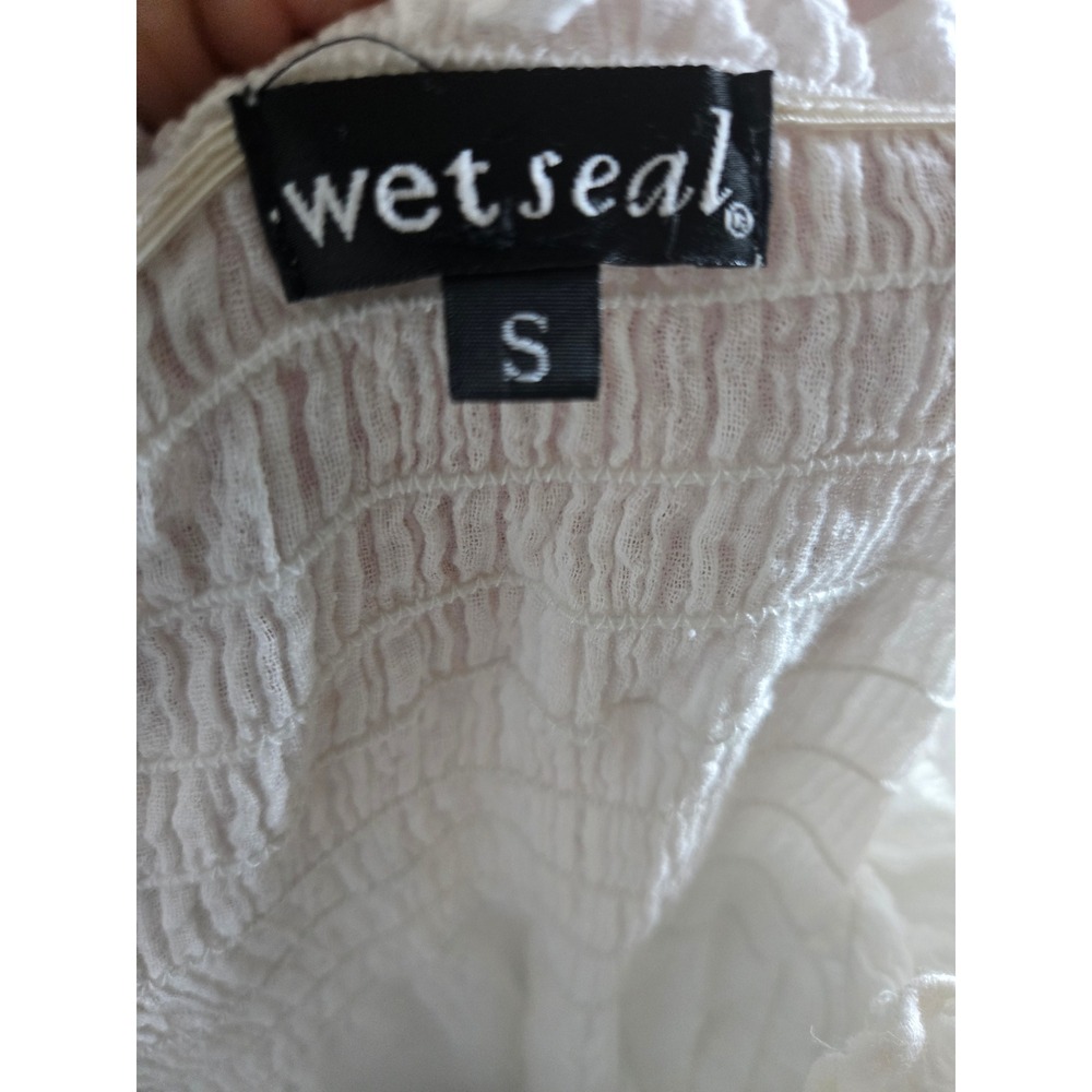 Wet Seal White Smocked Off Shoulder Top Size Small‎ Boho Cottagecore Long Sleeve - Picture 4 of 7